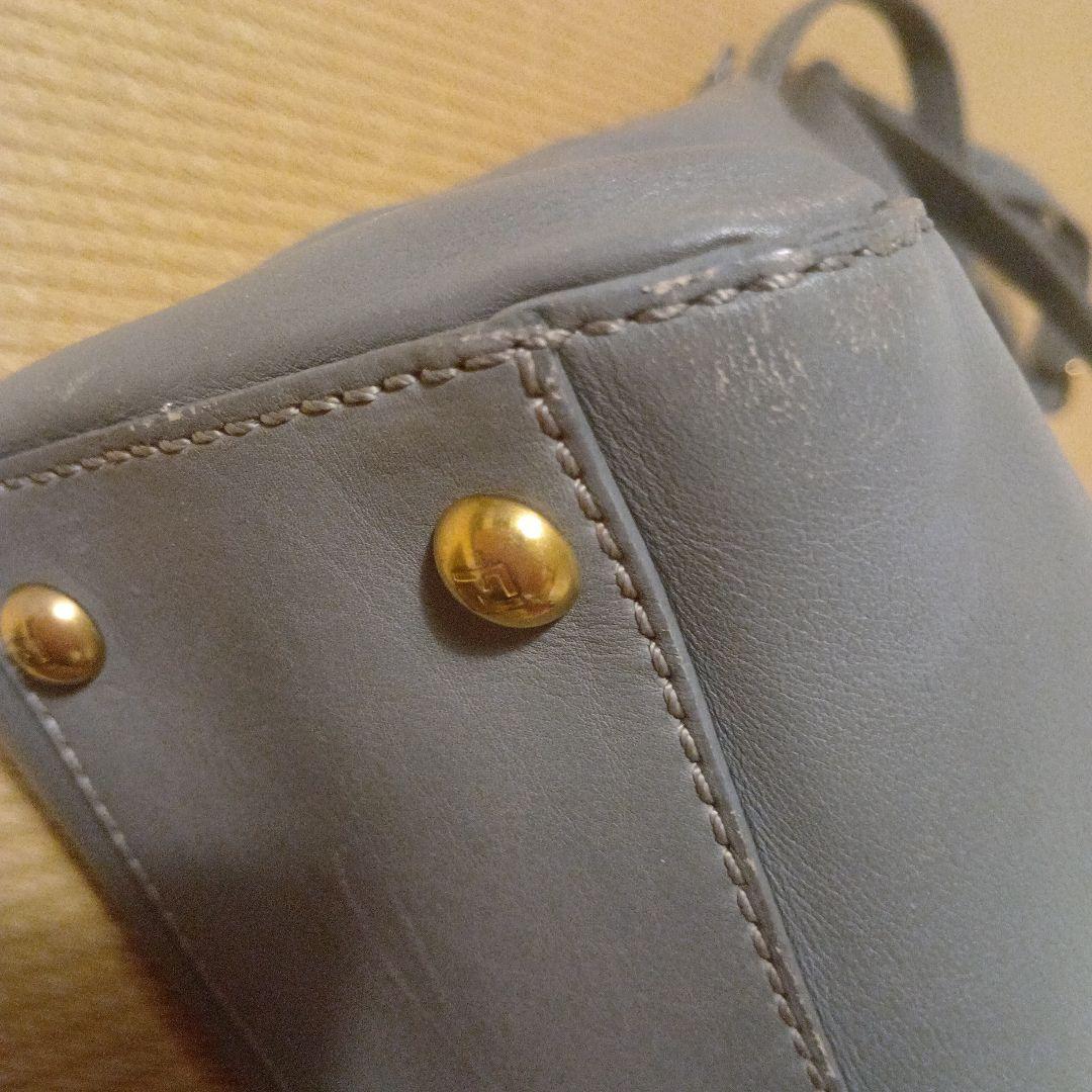 大幅値下げ！美品　FENDI ピーカブー ショルダーバッグ ミディアム