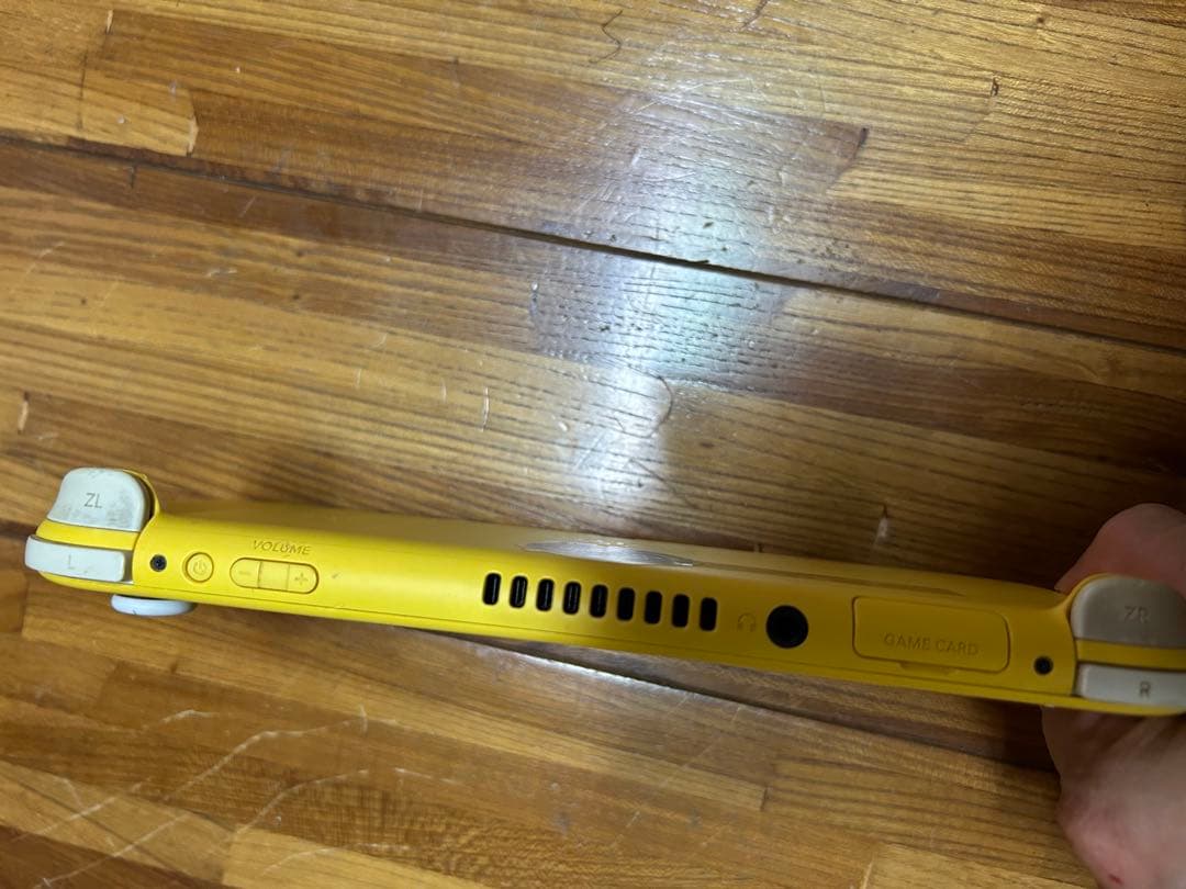 Nintendo Switch Lite イエロー ジャンク品本体のみ