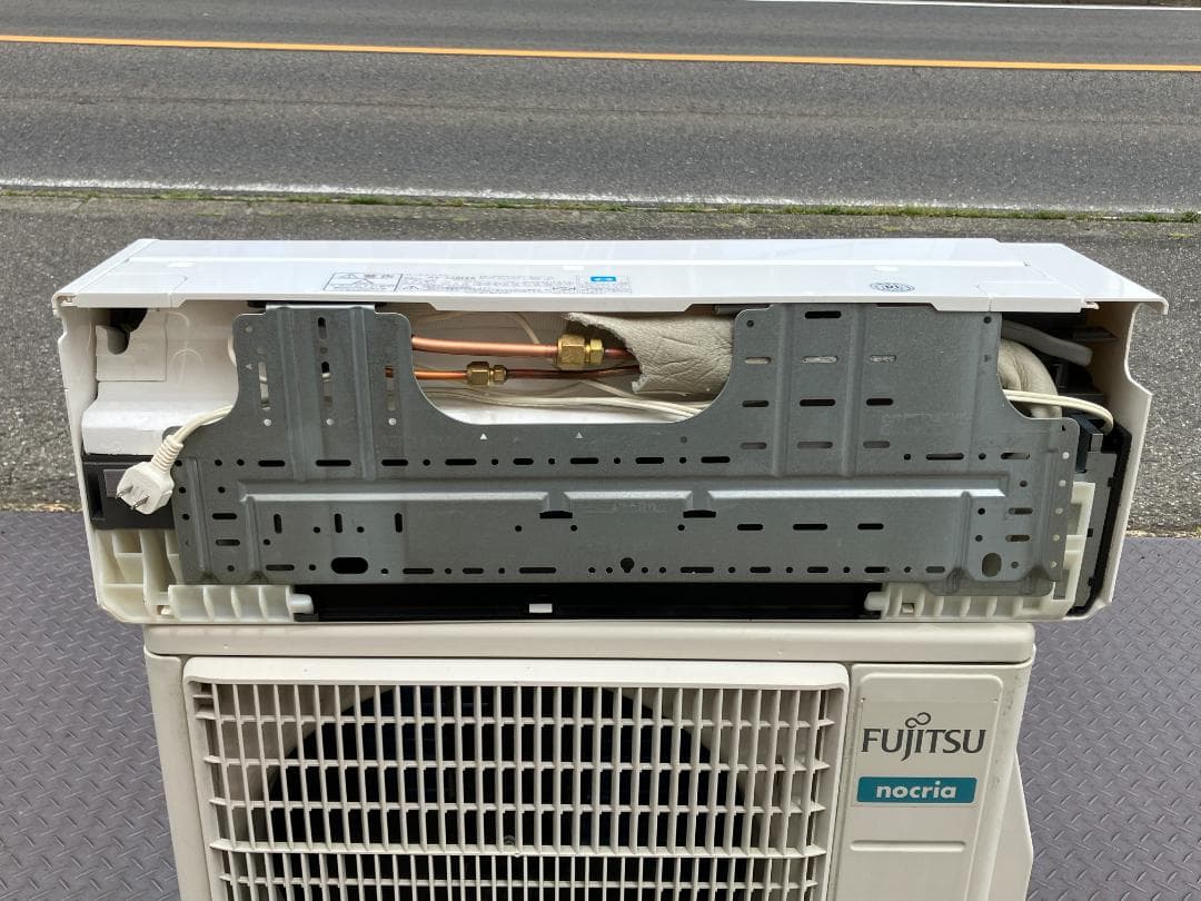 愛知岐阜/送料込★美品★富士通　2.2kWエアコン　AS-228EE6　18年製