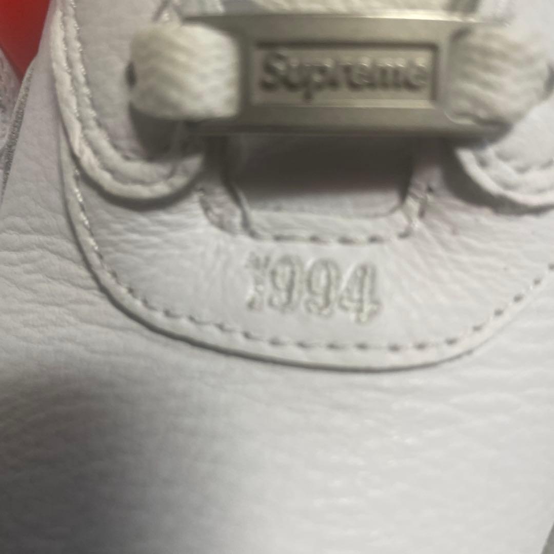 Supreme × Nike Air Max 1