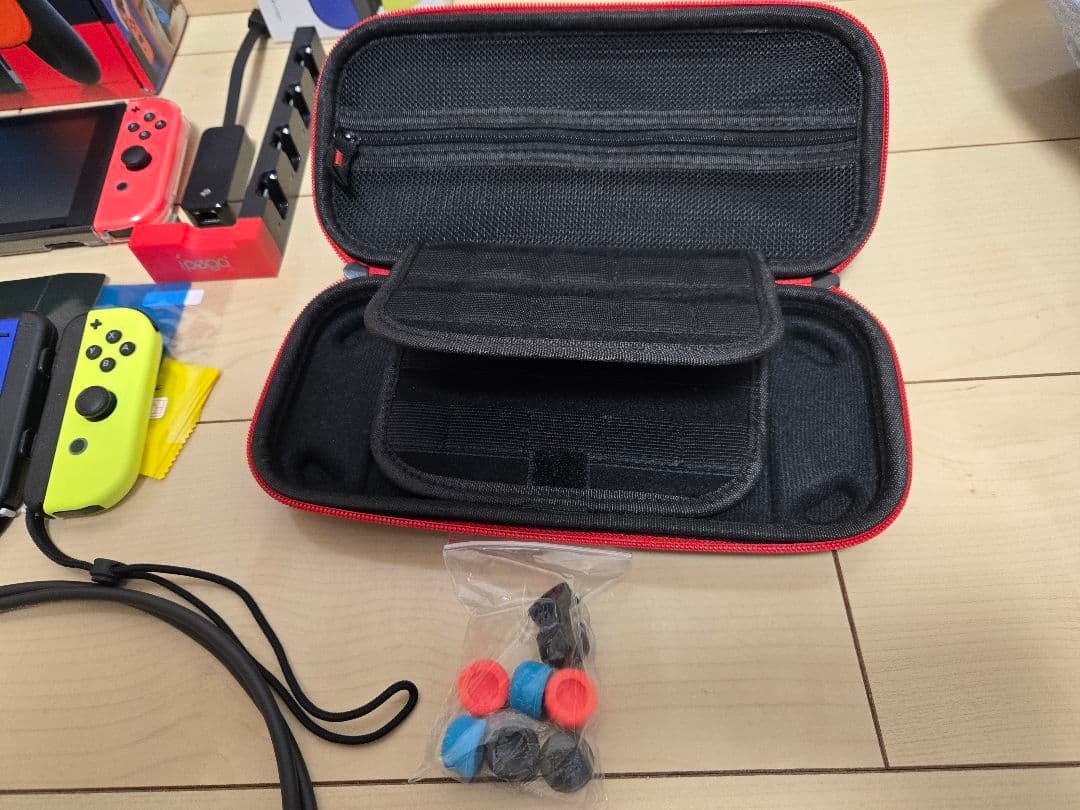 Nintendo Switch 本体 ジョイコン セット