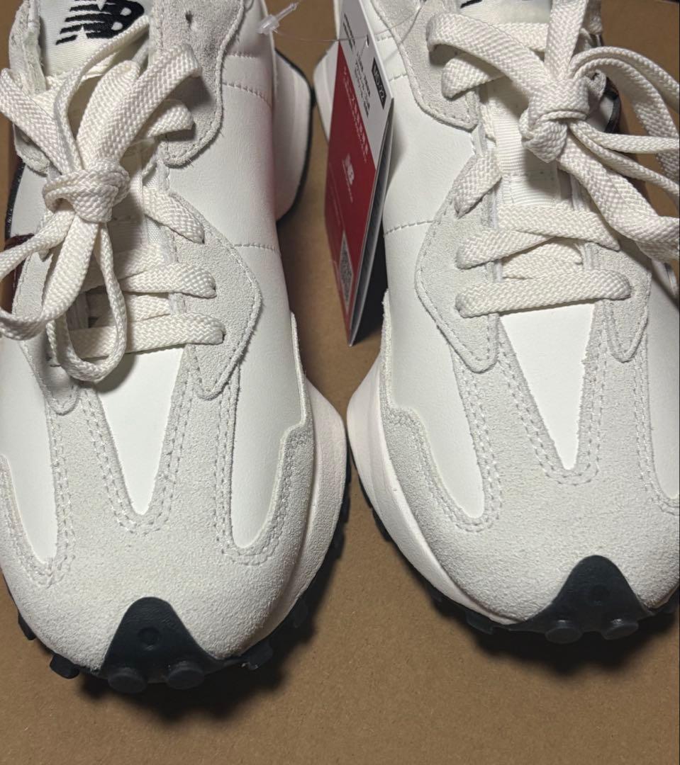 ニューバランス　ホワイト　バーガンディ　WS327JWCB スニーカー　25.0