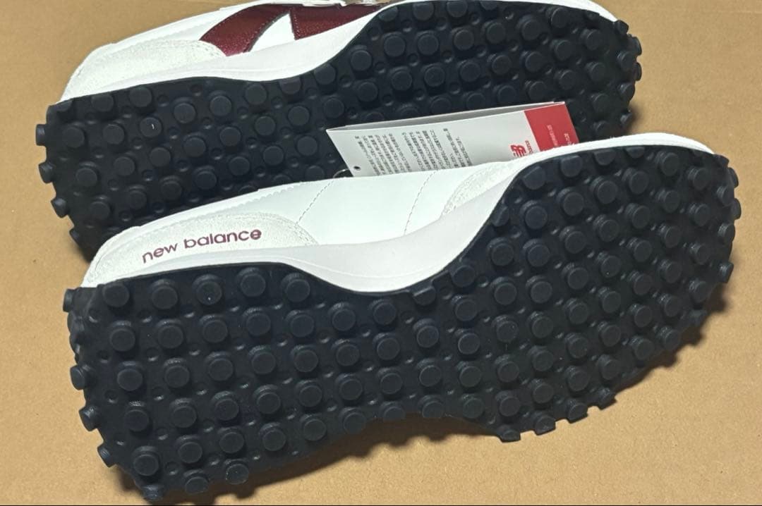ニューバランス　ホワイト　バーガンディ　WS327JWCB スニーカー　25.0