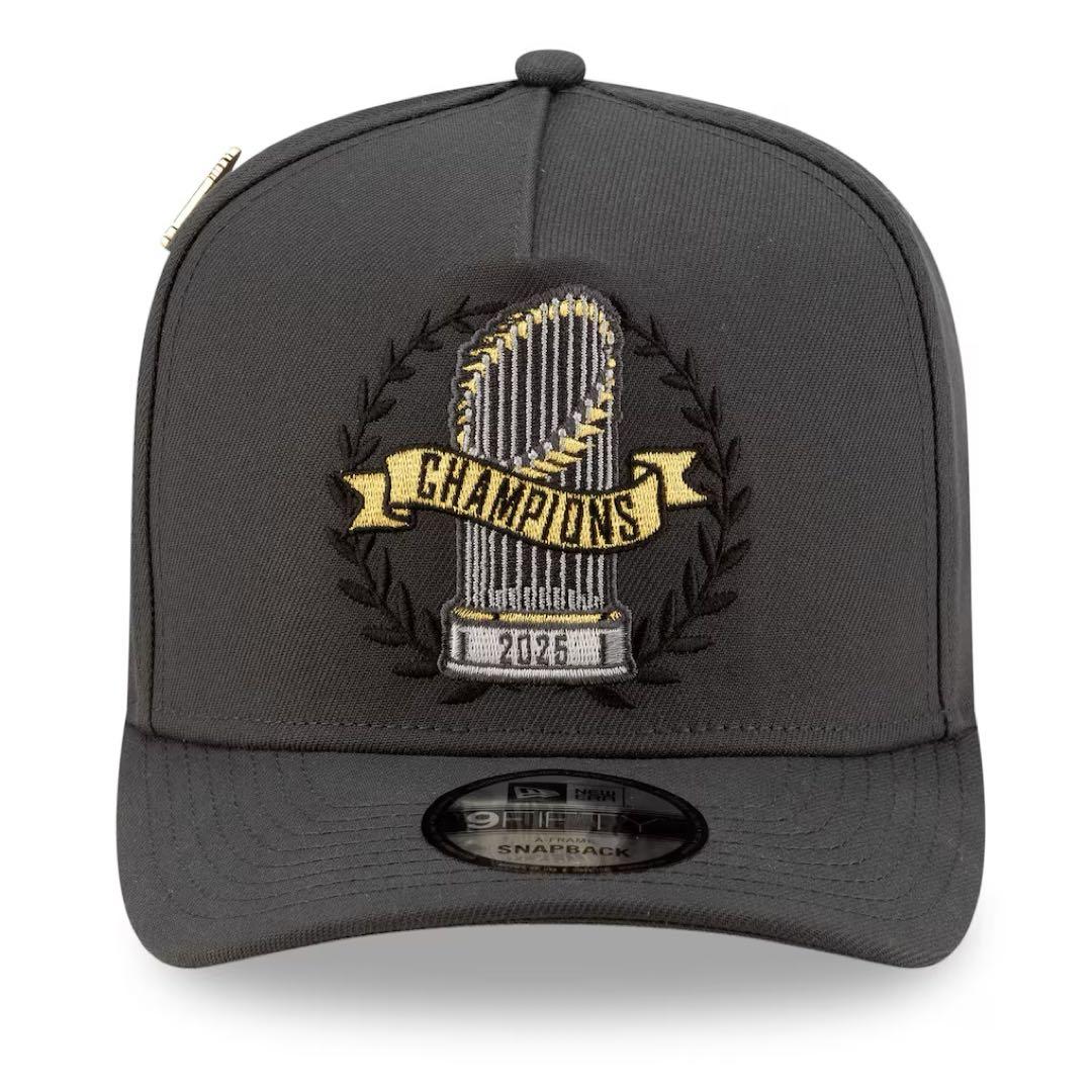 ワールドシリーズ2025優勝パレードキャップ 山本由伸選手サイン刺繍入り