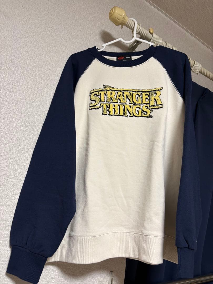 【STRANGER THINGS】ニコアンド スウェットプルオーバー