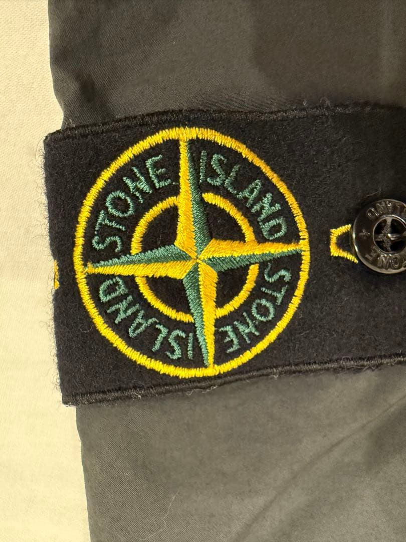 stone ハーフパンツ ショートパンツ　ストーンアイランド