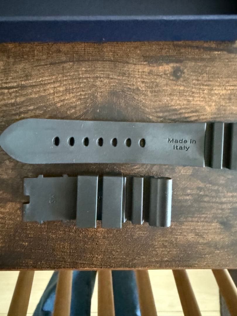 【未使用品】PANERAI パネライ　カウッチュー アコーディオン　ストラップ