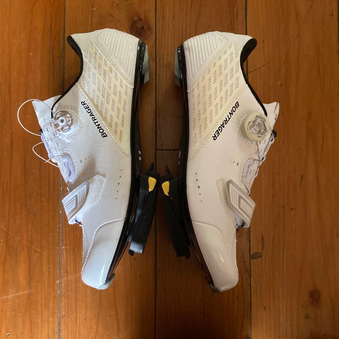 Bontrager ホワイト 自転車シューズ　クリート　クリートカバー付き