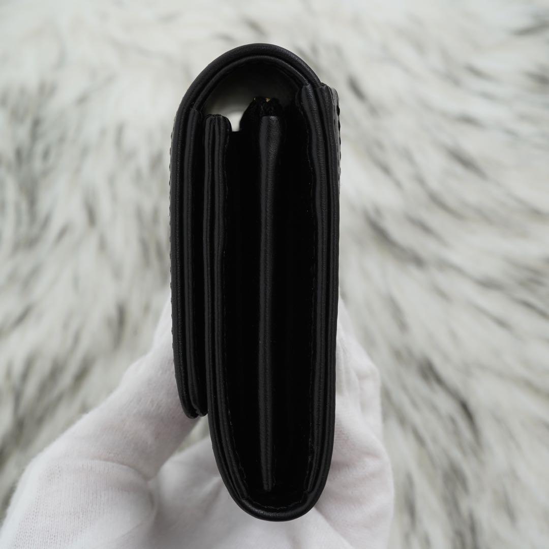 未使用品　BURBERRY BLUE LABEL 長財布　ホースロゴ　ロゴ金具