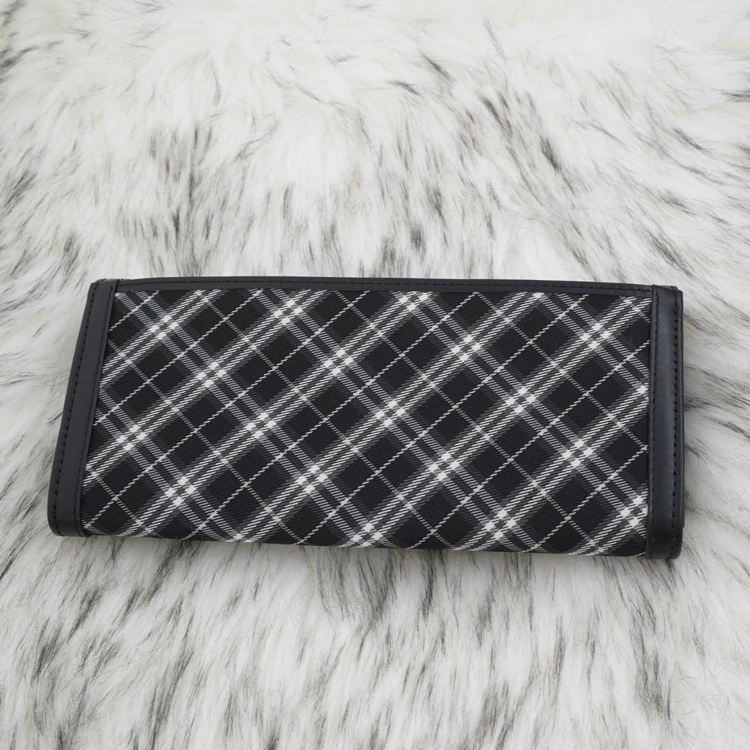 未使用品　BURBERRY BLUE LABEL 長財布　ホースロゴ　ロゴ金具