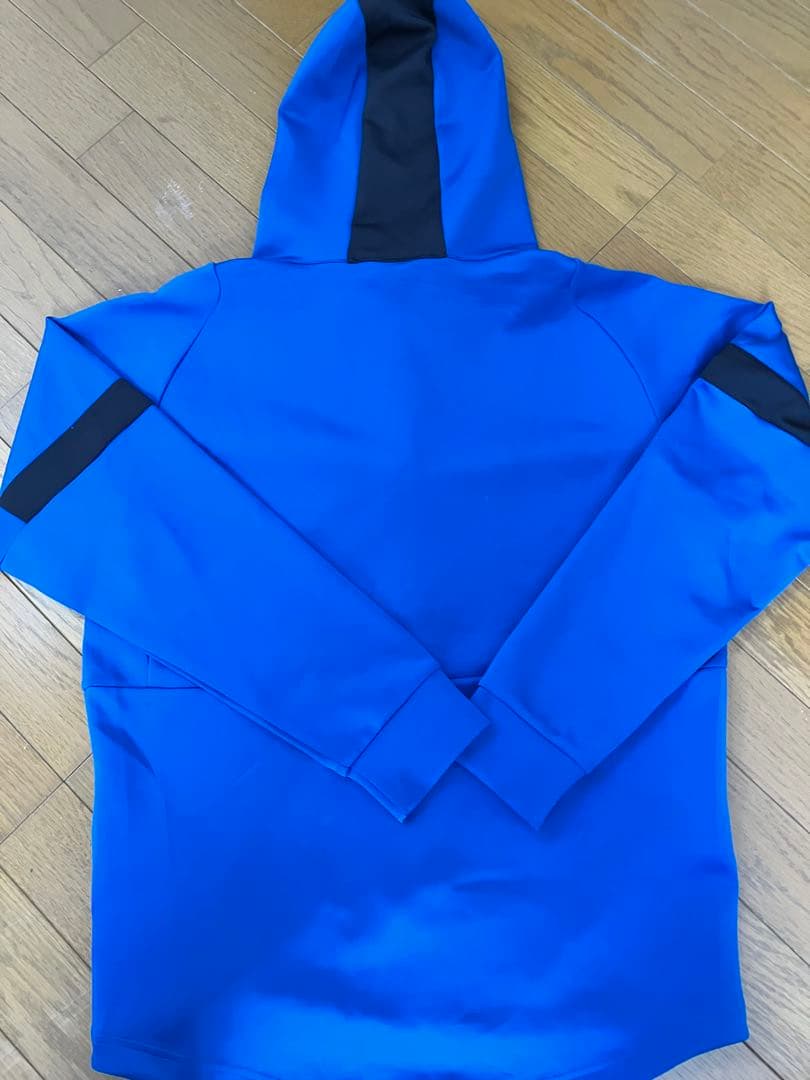 ファイターズ ジップアップパーカーLサイズ