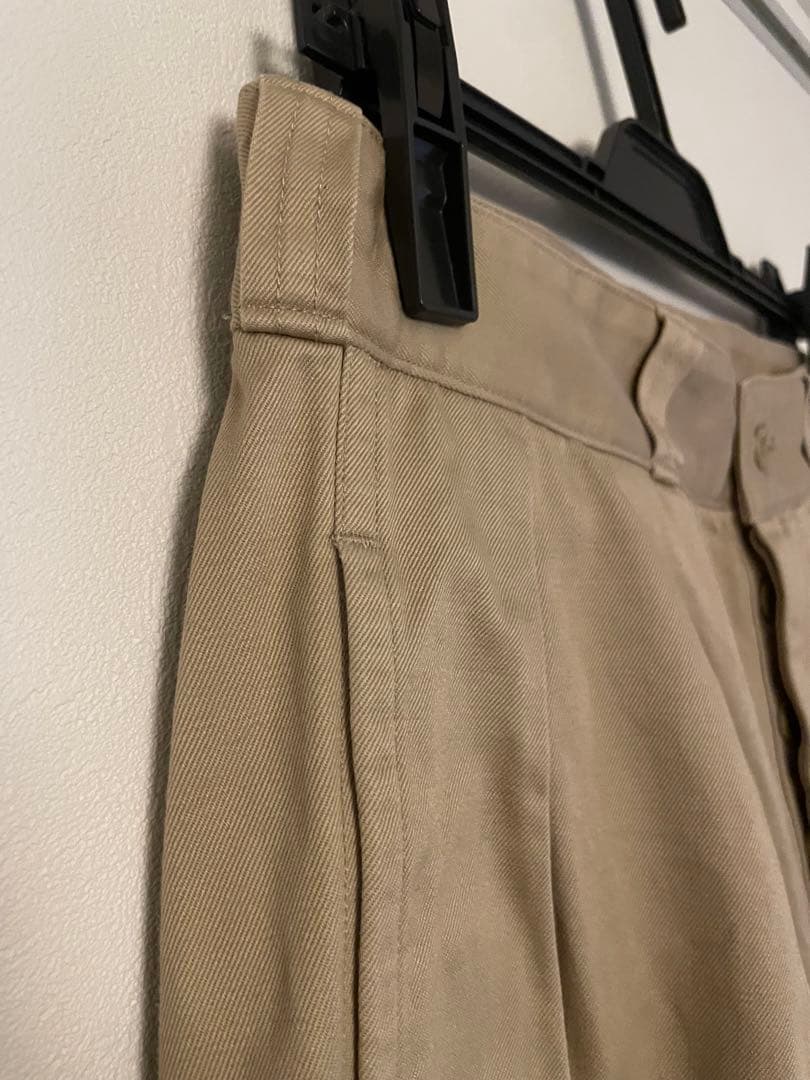 SCYE BASICS M52 フレンチアーミー 2タック チノ トラウザーズ