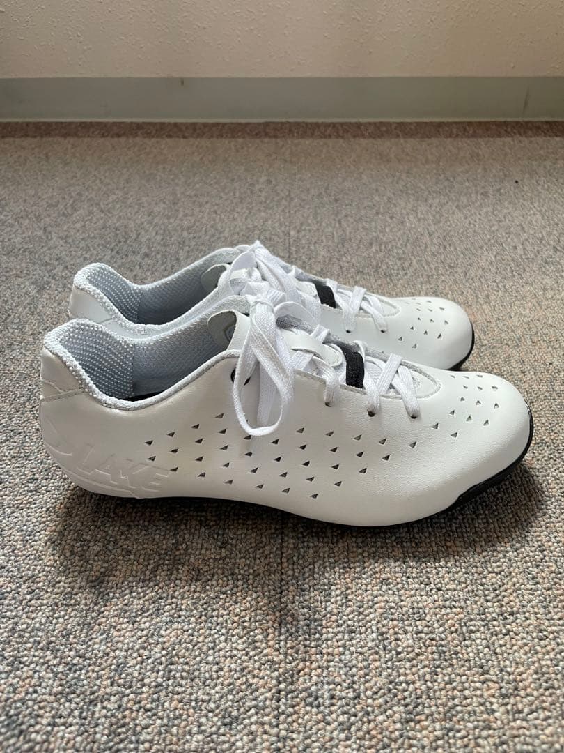 LAKE CX21 Cホワイトシューズ サイズ40.0 通気性デザイン
