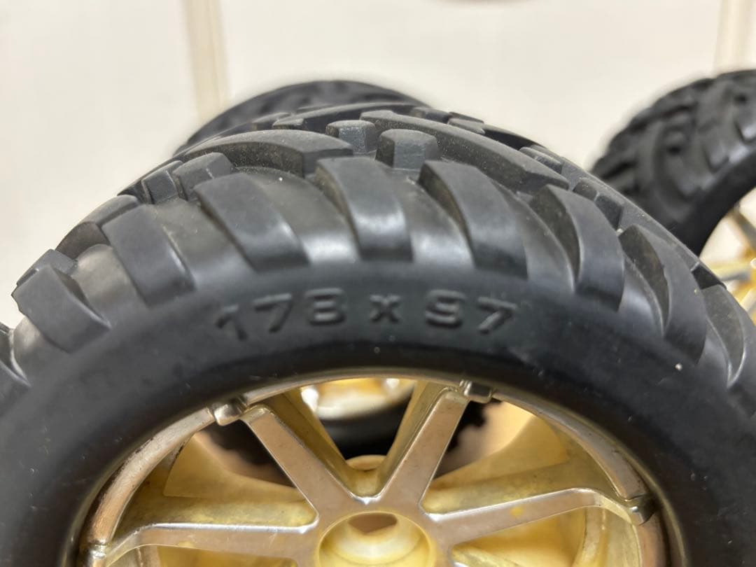 hpi サベージ用タイヤホイールGOLIATH