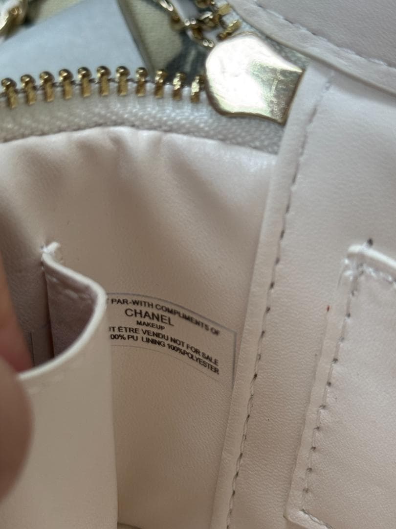 VIP✨非売品 限定 ChaNeL ツイードショルダーバッグBOX付　ホワイト