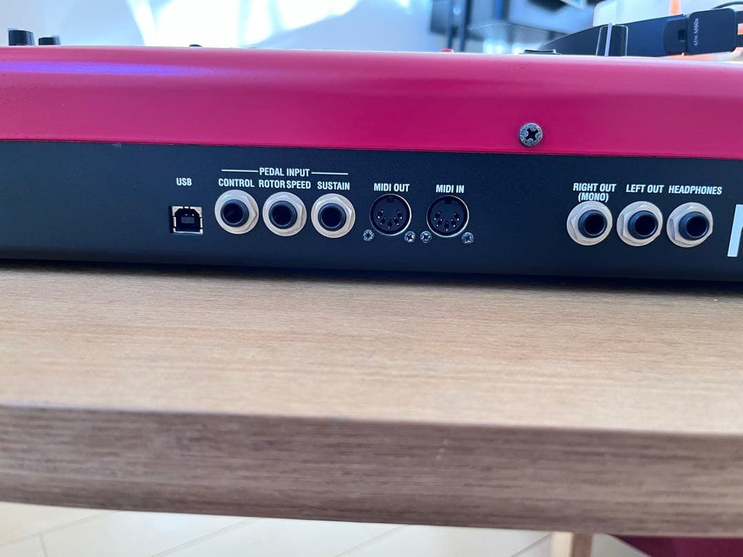 Clavia Nord Electro2 73(純正ケース付)美品　動作良好