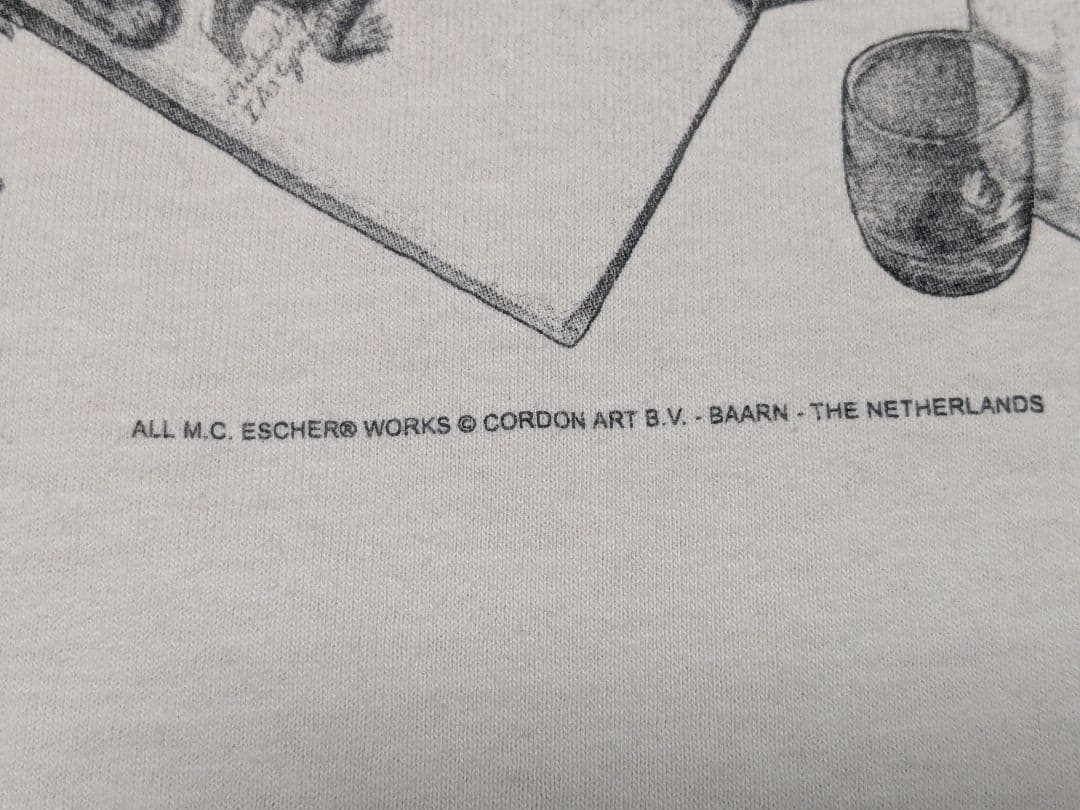 M.C.エッシャー プリント Tシャツ