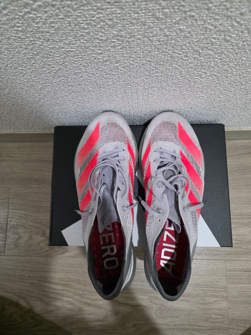 アディゼロ タクミセン10 27cm