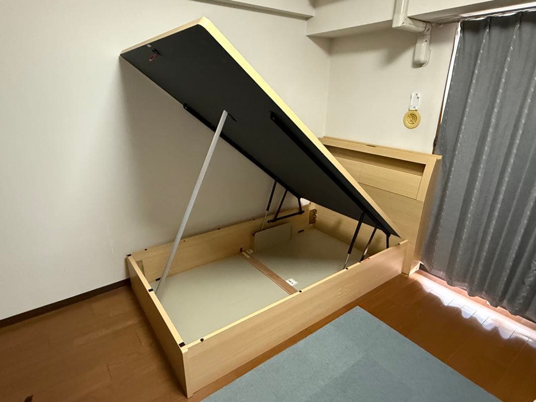 ニトリ／セミダブルベッドフレーム(OPグランCタテ 深型/NA)