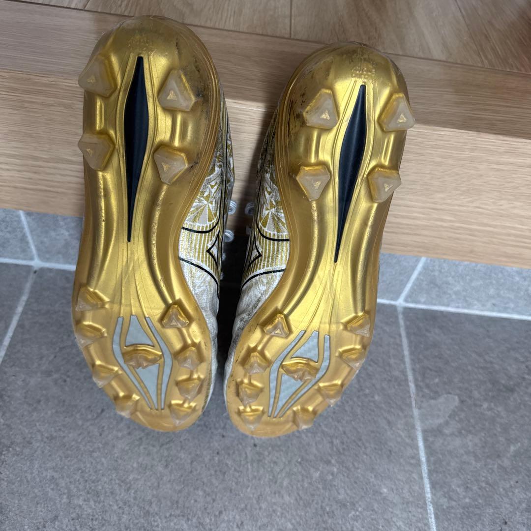Mizuno サッカーシューズ ホワイト/ゴールド 26.5cm