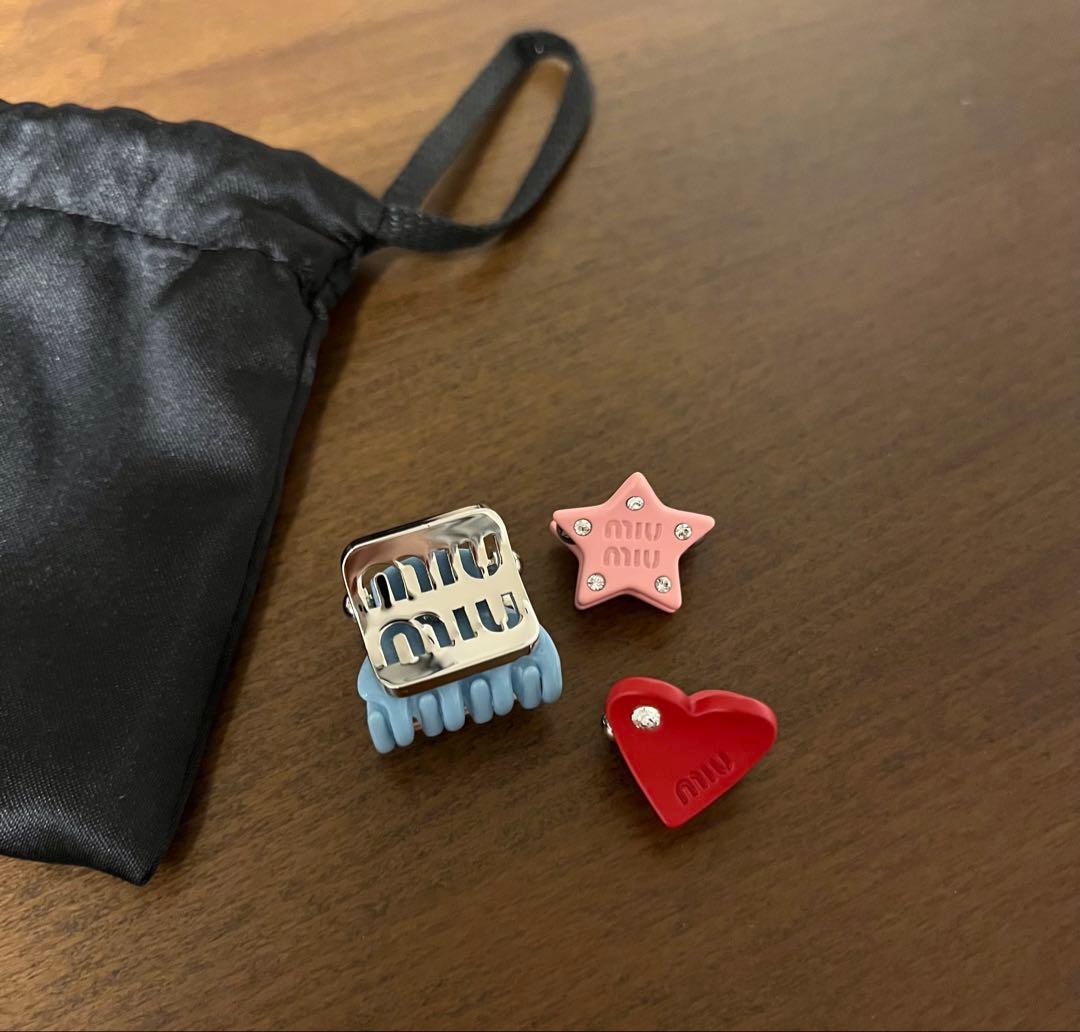 miumiu ミュウミュウ ヘアクリップ