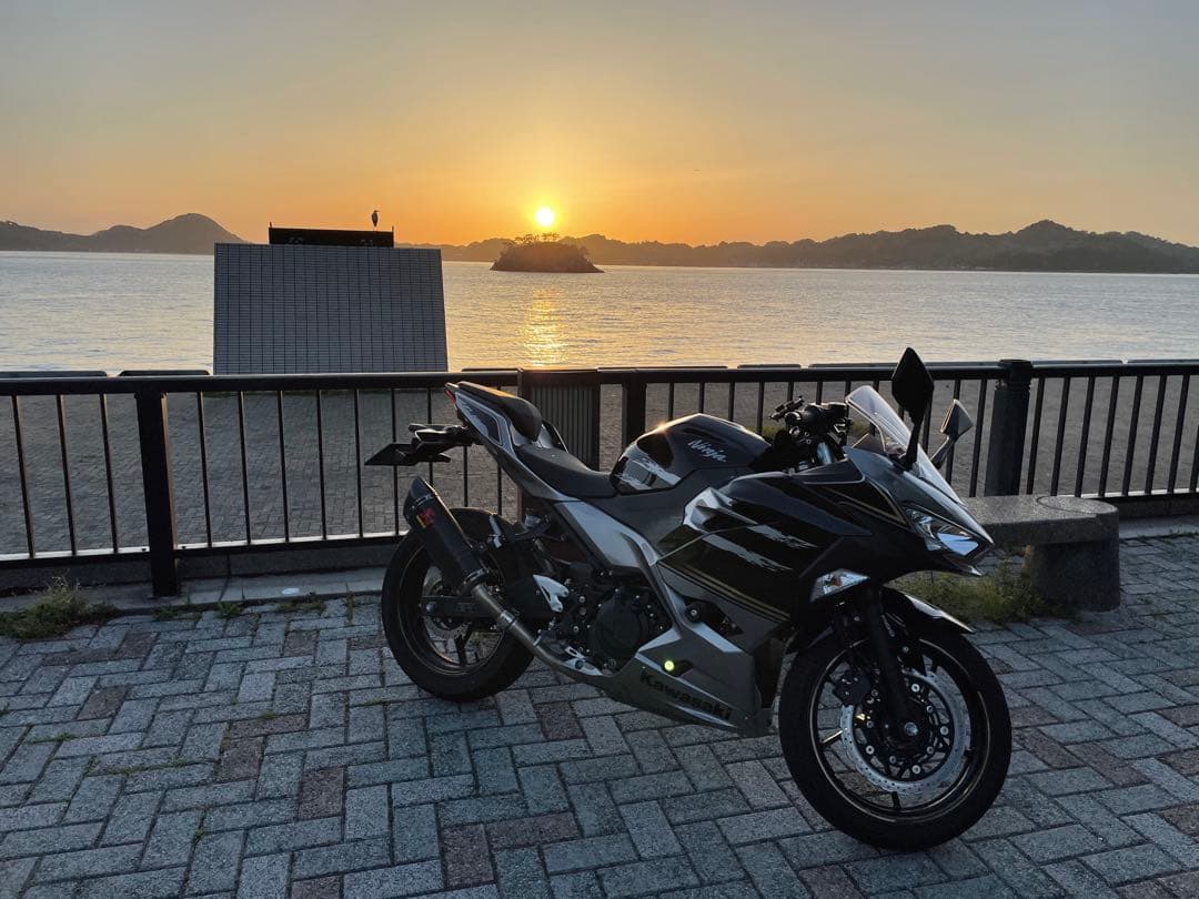 AKRAPOVICマフラー NINJA400 Z400