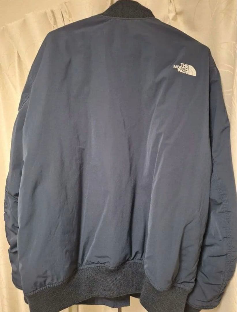 THE NORTH FACE インサレーションボンバージャケット　ネイビー