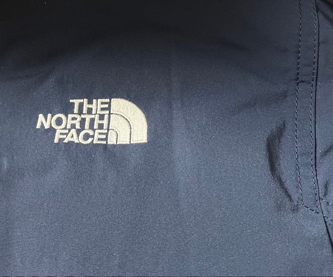 THE NORTH FACE インサレーションボンバージャケット　ネイビー