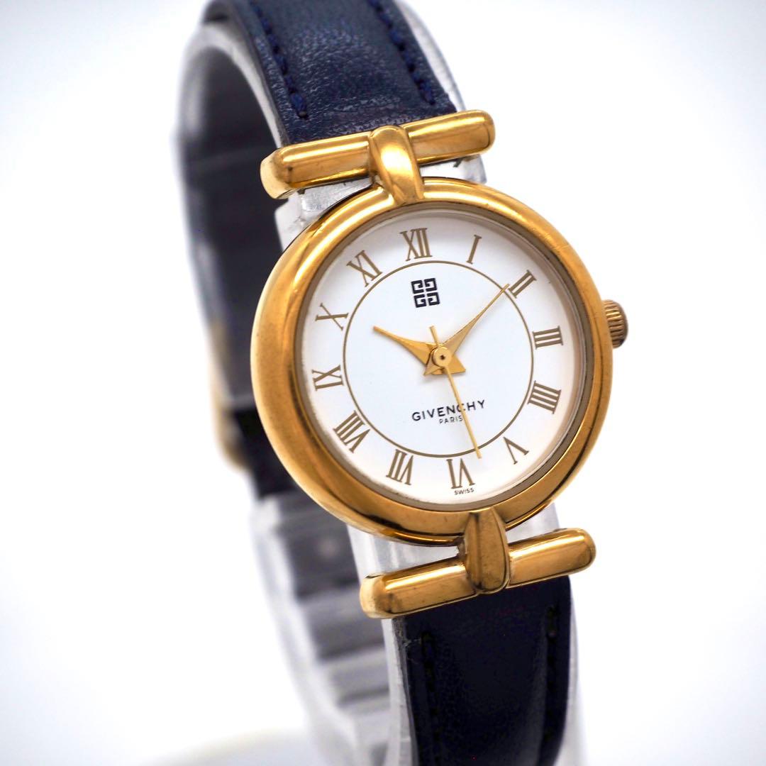 114 GIVENCHY レディース 時計 ホワイト ネイビー ゴールド　希少