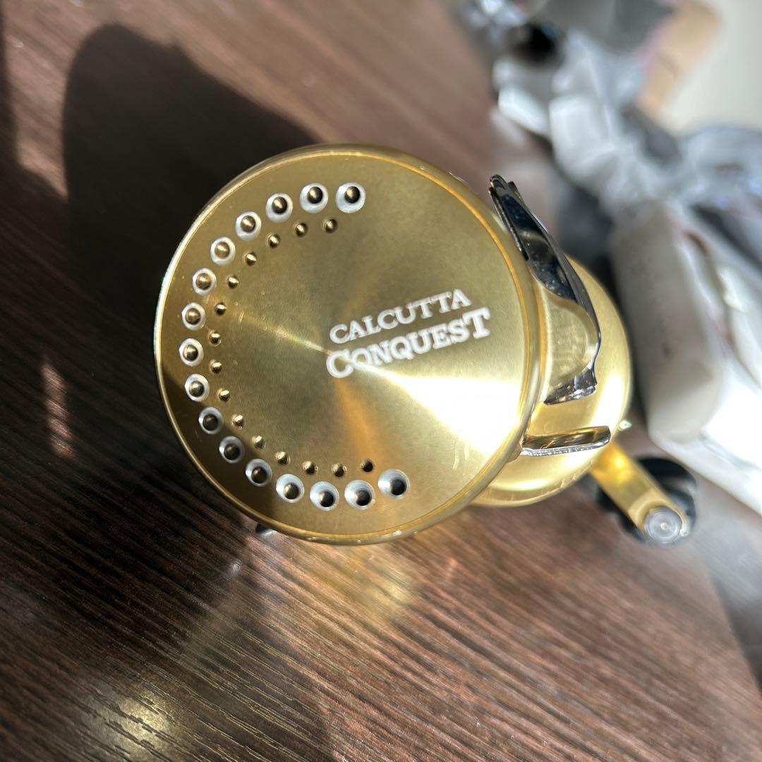 リール 18CALCUTTA CONQUEST 401