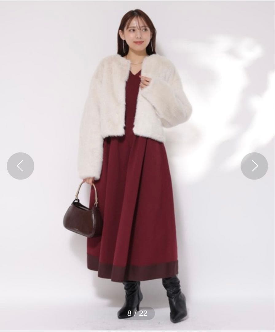 【新品タグ付き】Mystrada Ｖネックホールガーメントワンピース