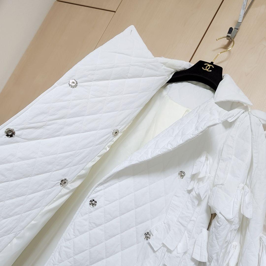 訳有り‼️ペルナ　キルティングリボンコート　ホワイト　ラベルエチュード　白