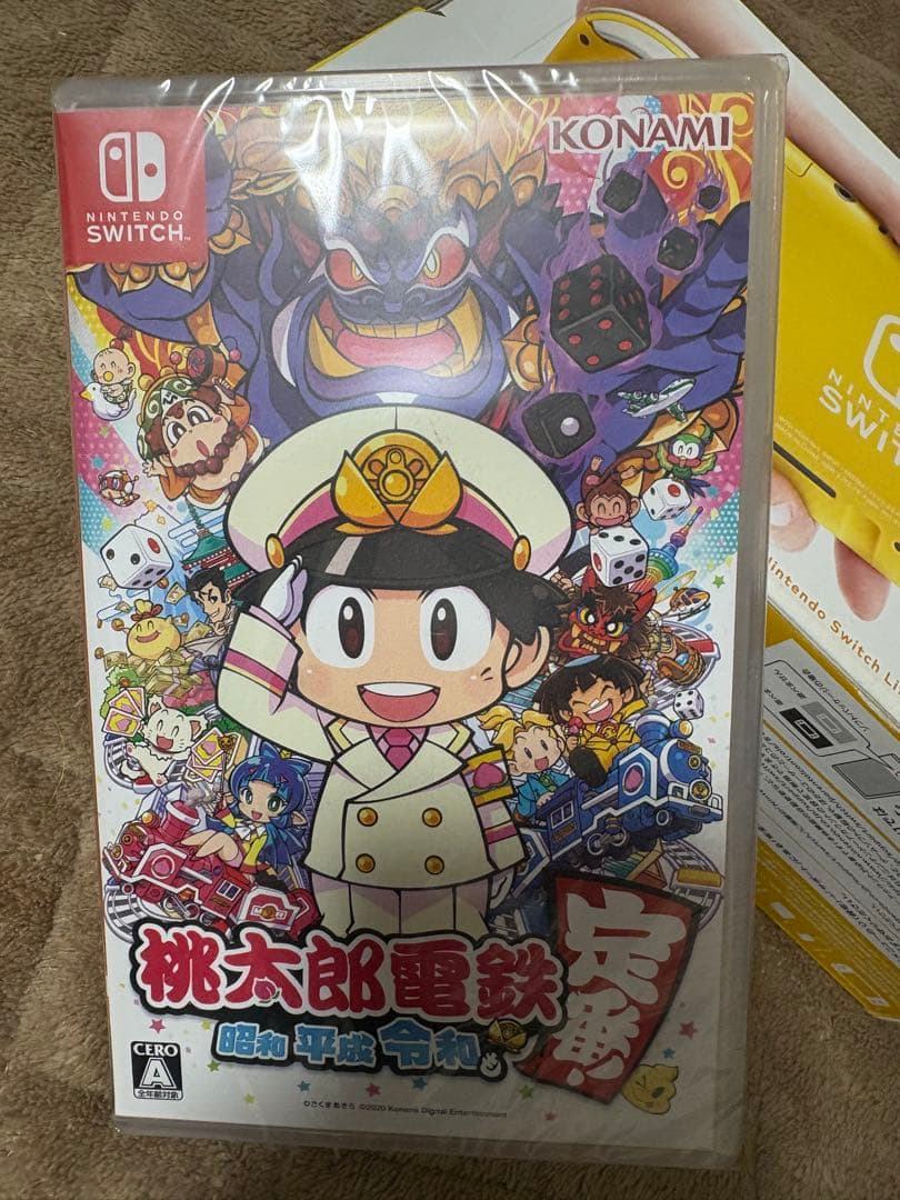 Nintendo Switch Lite イエロー 本体 新品　桃鉄ソフト付き