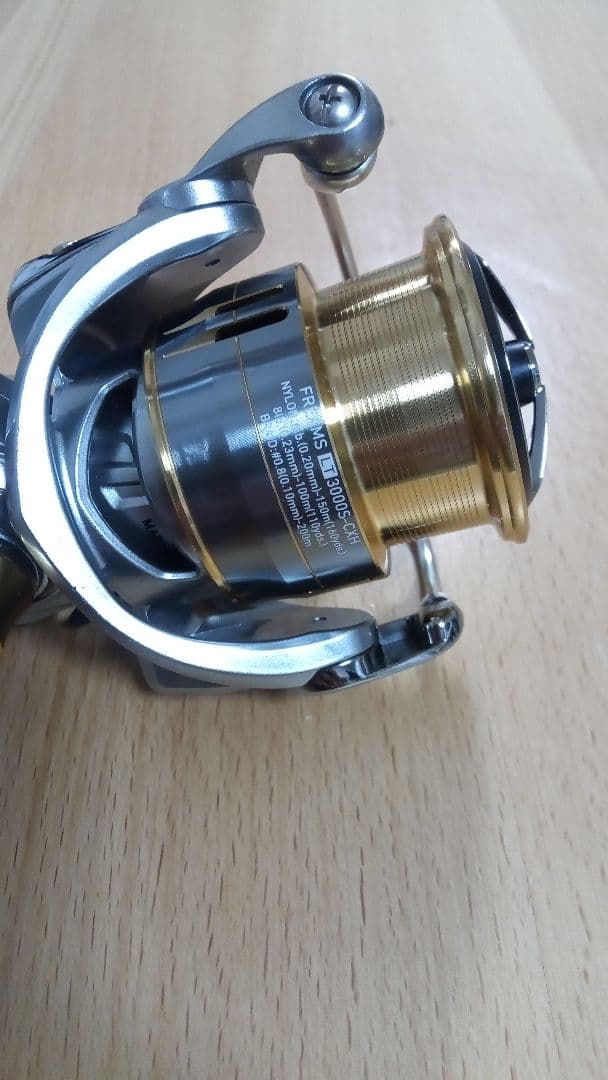 DAIWA　フリームス　LT3000S-CXH ベアリング追加済み　中古美品