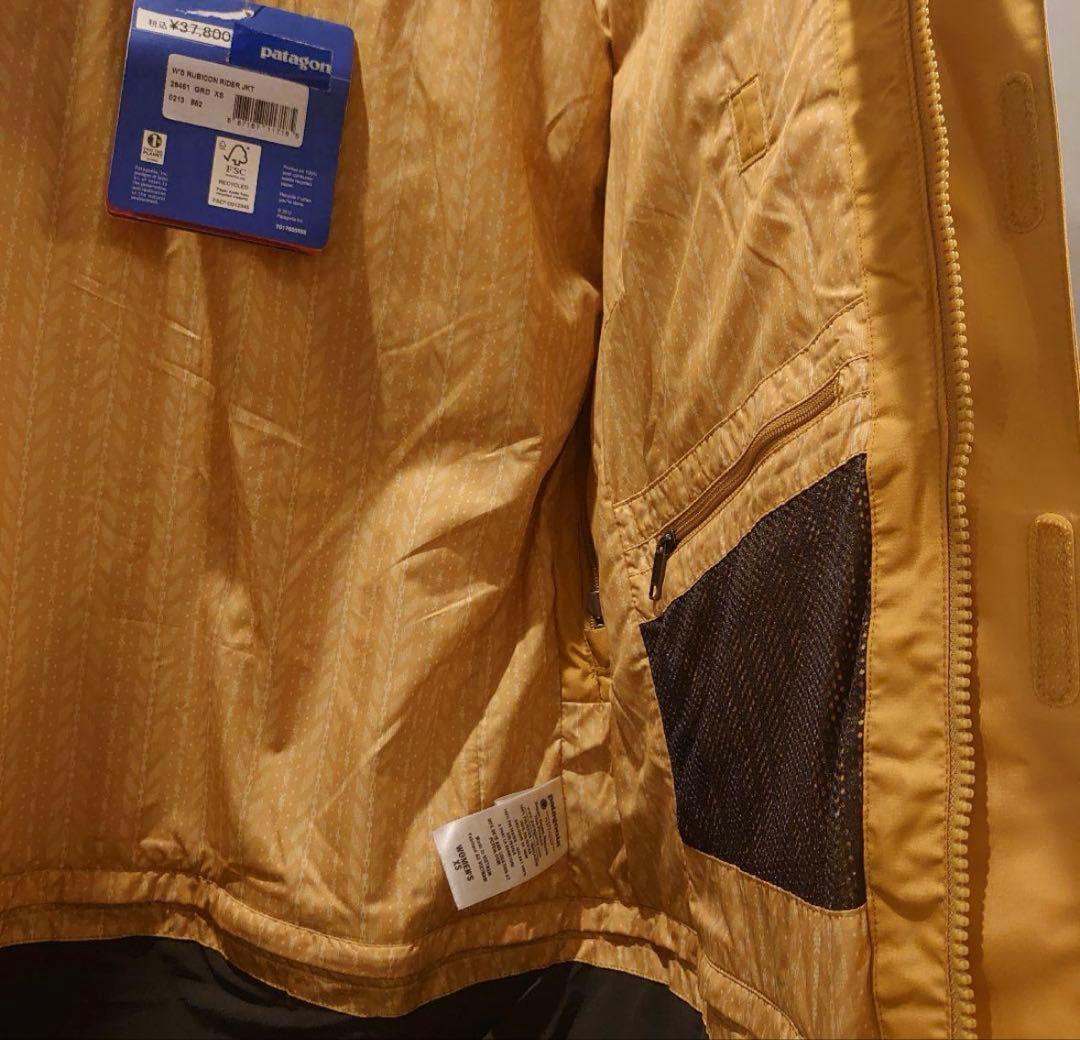 未使用品！パタゴニア　イエローフード付きスノーボードジャケット　サイズXS