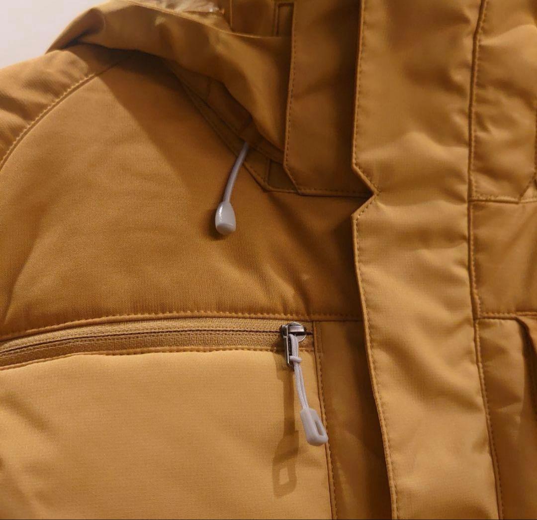 未使用品！パタゴニア　イエローフード付きスノーボードジャケット　サイズXS