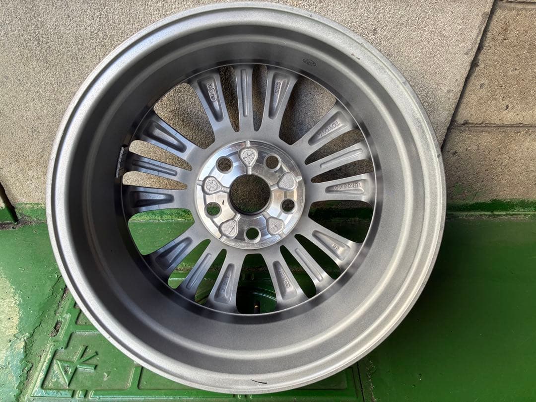 新車外し　ヴォクシー90系　純正16インチ ホイール 4本セットダークグレー