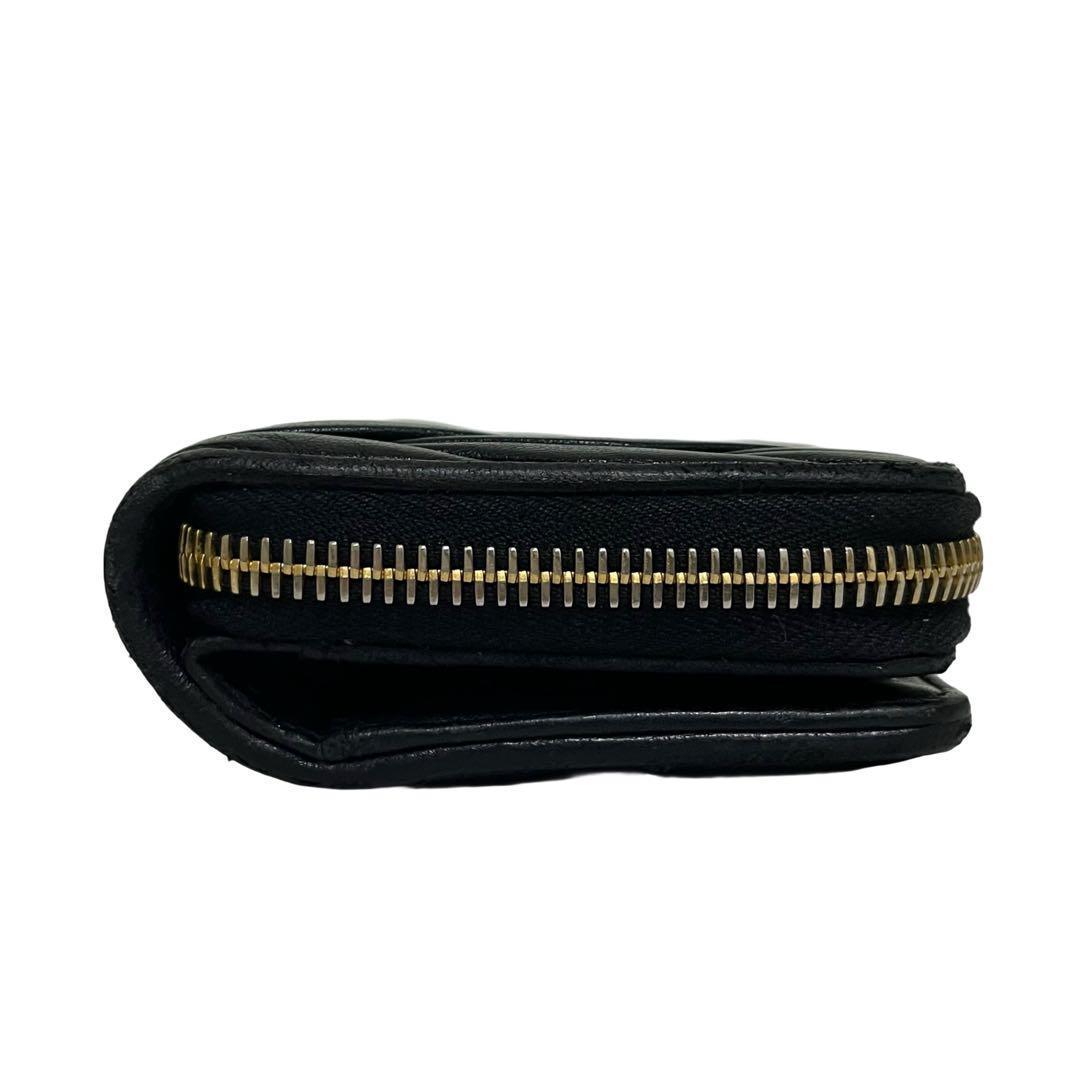 希少✨ミュウミュウ 二つ折り財布 マテラッセ レザー ロゴ金具 ブラック 黒