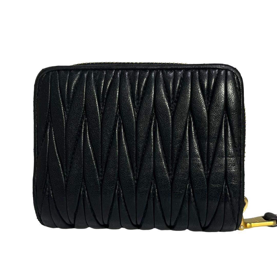 希少✨ミュウミュウ 二つ折り財布 マテラッセ レザー ロゴ金具 ブラック 黒