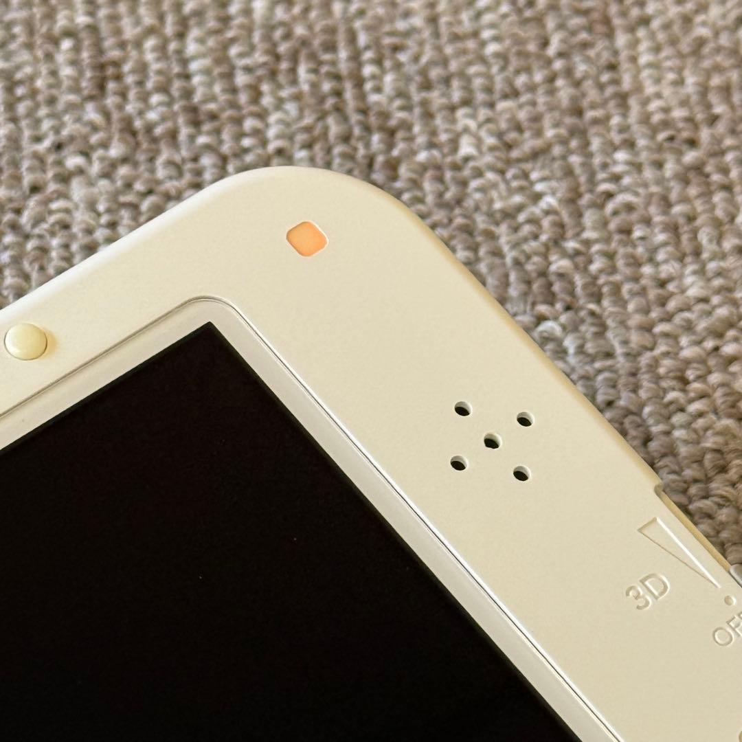 【美品】Newニンテンドー3DS LL パールホワイト 上下IPS搭載
