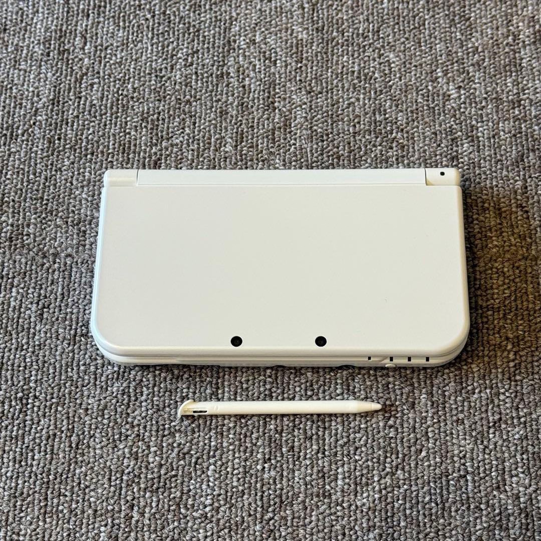【美品】Newニンテンドー3DS LL パールホワイト 上下IPS搭載
