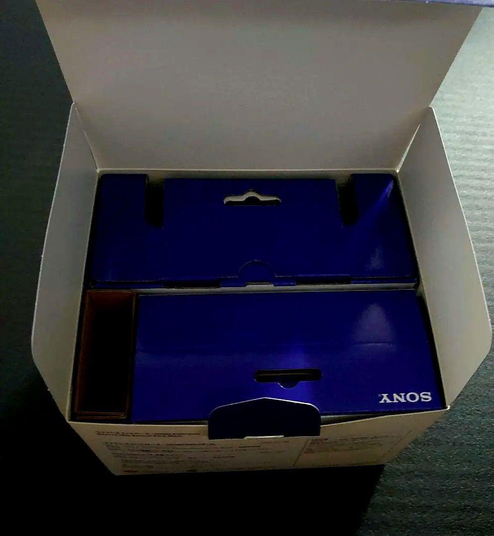 【新品　純正】 ワイヤレスコントローラー【PS4】専用充電スタンド付き