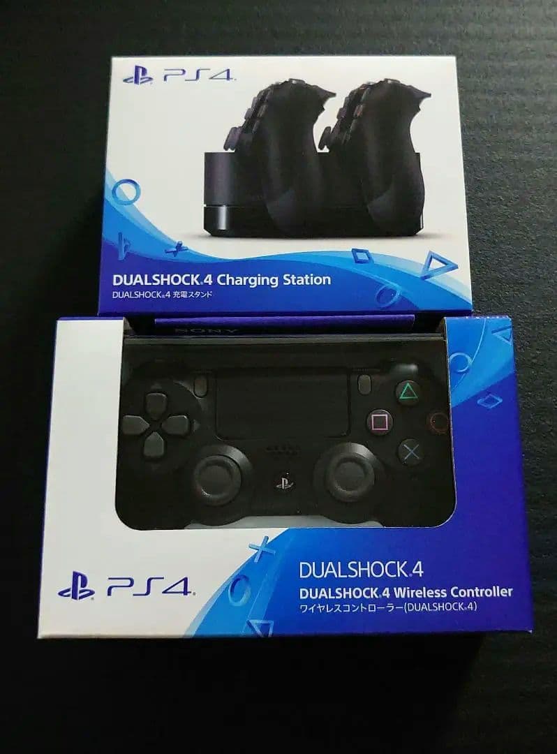 【新品　純正】 ワイヤレスコントローラー【PS4】専用充電スタンド付き