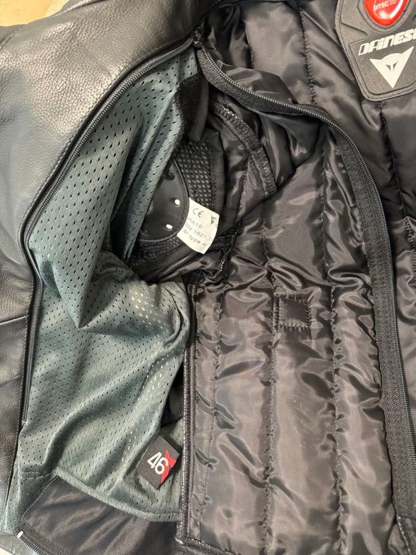 ダイネーゼ　ジャケット　46 Dainese