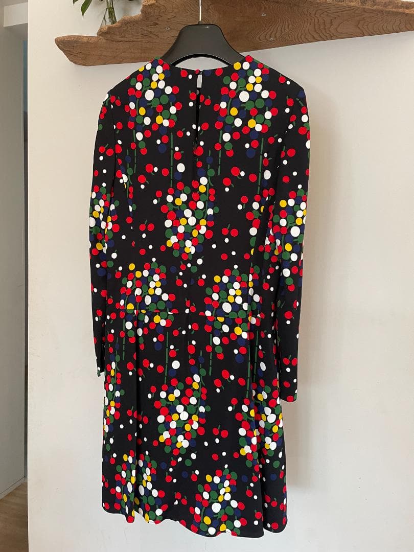 イヴ・サンローラン　ワンピース　新品未使用