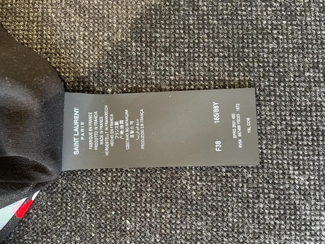 イヴ・サンローラン　ワンピース　新品未使用