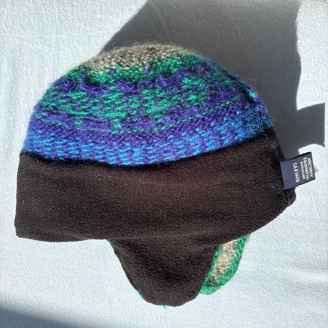 廃盤　ARC'TERYX 耳当てビーニー　ニット帽 フライトキャップ　ロゴ刺繍