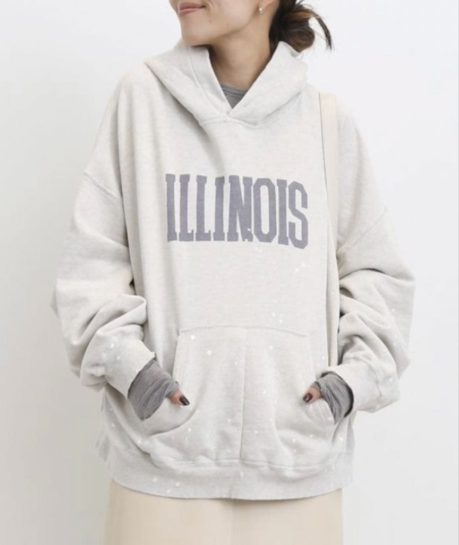 アパルトモン【REMI RELIEF】 PAINTED HOODIE