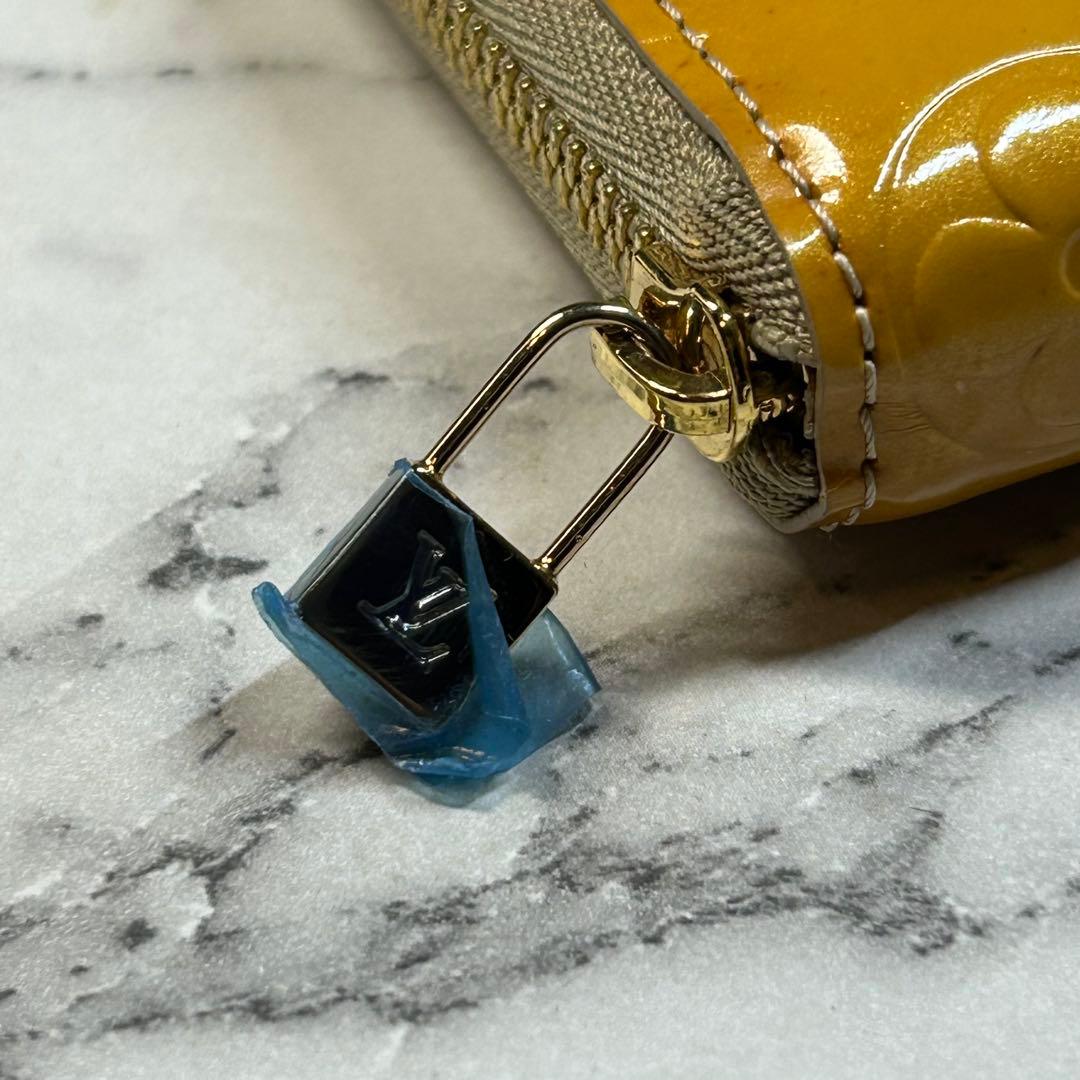 極美品 LV ヴェルニ コンパクトジップ 折り財布 MI0929 黄色 2767