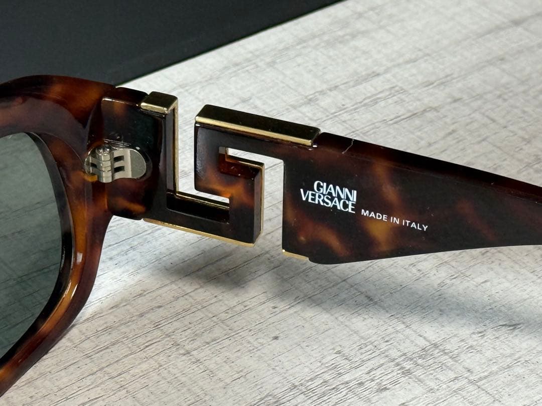 ●●GIANNI VERSACE ヴェルサーチ T75 べっ甲柄 サングラス